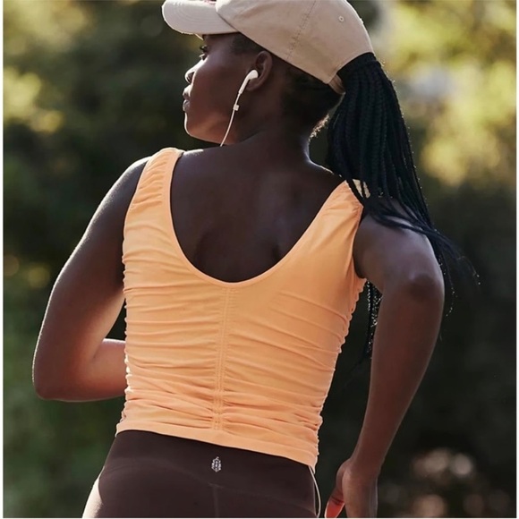 NWOT Free People Movement Good Karma Ruched V-neck tank sz M/L - Picture 3 of 5